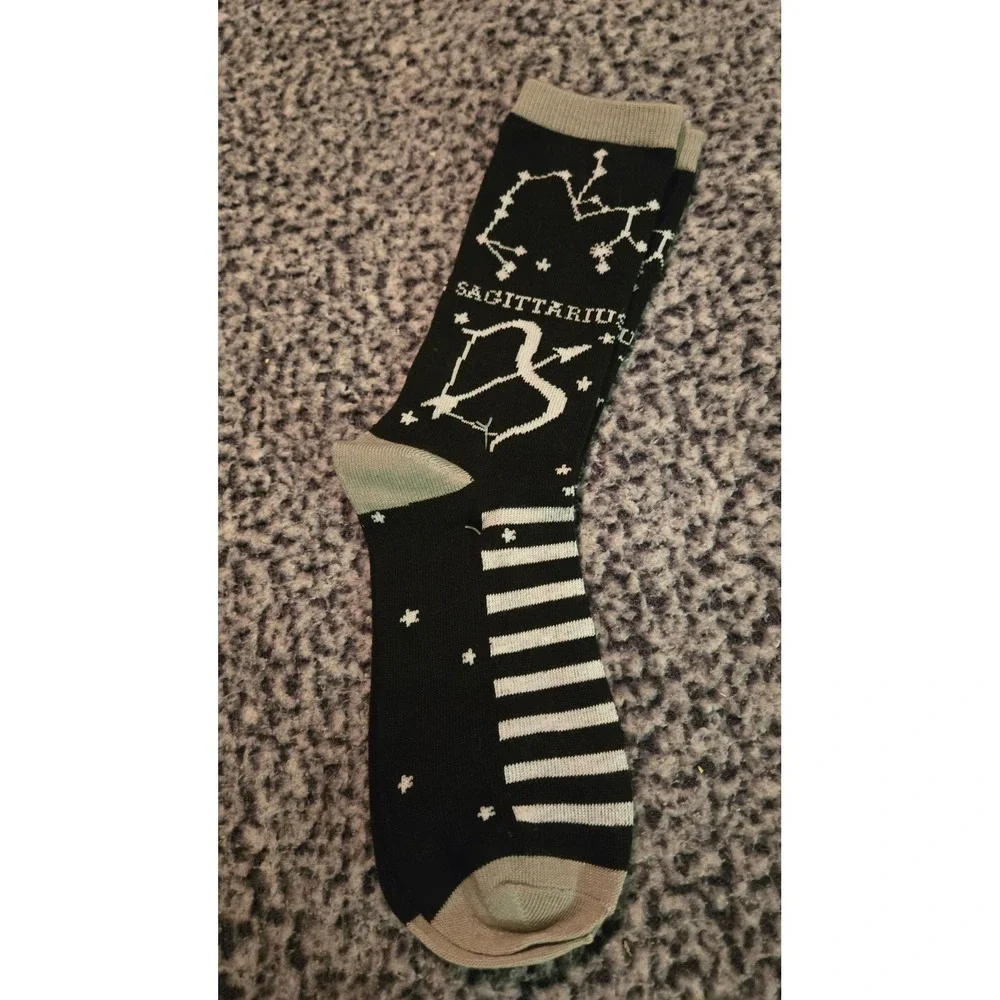 Sagittarius‎ Zodiac Crew Socks Black Grey Astrology Striped Size 9-11